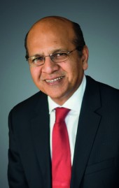 Michael Carlos